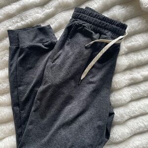 Vuori Gray Sweatpants with Elastic Waistband